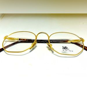 Vintage Women’s Logo Paris Eyeglasses Gold/Tortoise Frame Logo Paris 001 140